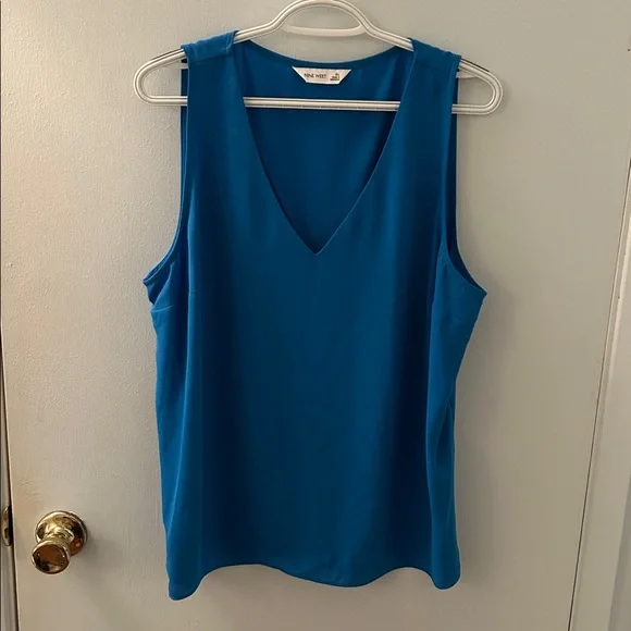 Nine West Vibrant Blue V-Neck Tank Top - Picture 12 of 12